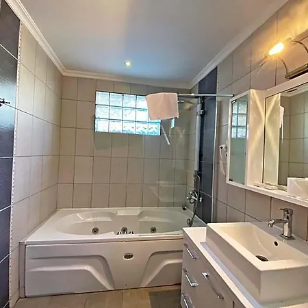 Hotel Zehra Tatil Koeyue 4*